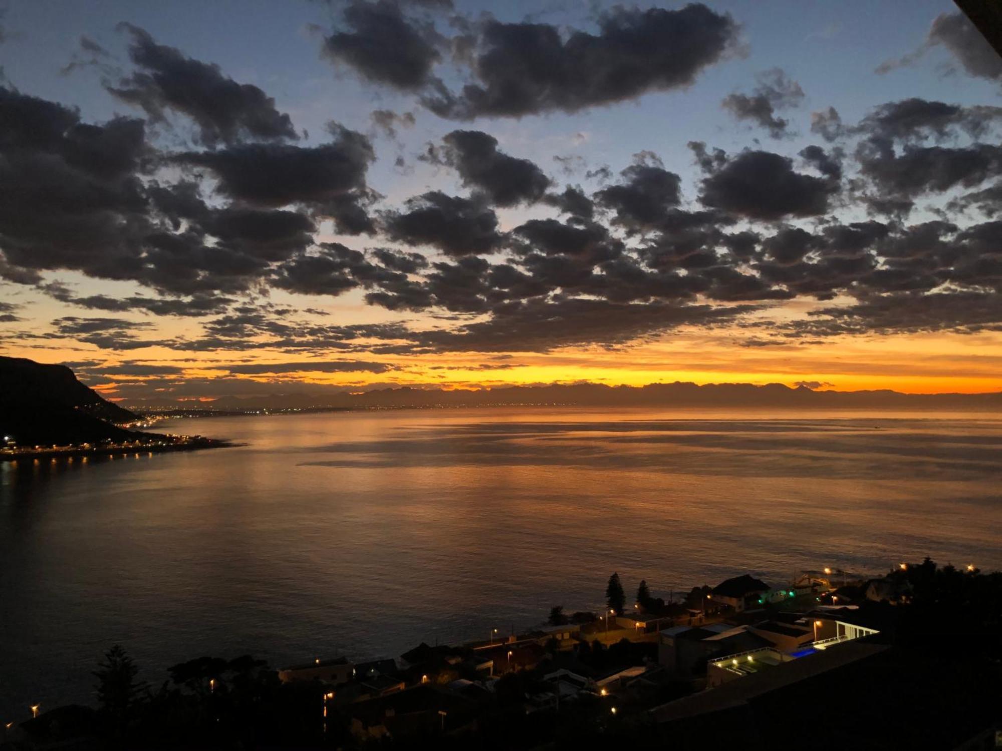 1 Mountain Rd Boutique B & B Fish Hoek Dış mekan fotoğraf