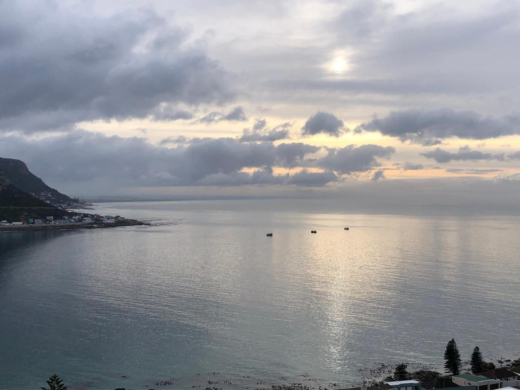 1 Mountain Rd Boutique B & B Fish Hoek Dış mekan fotoğraf